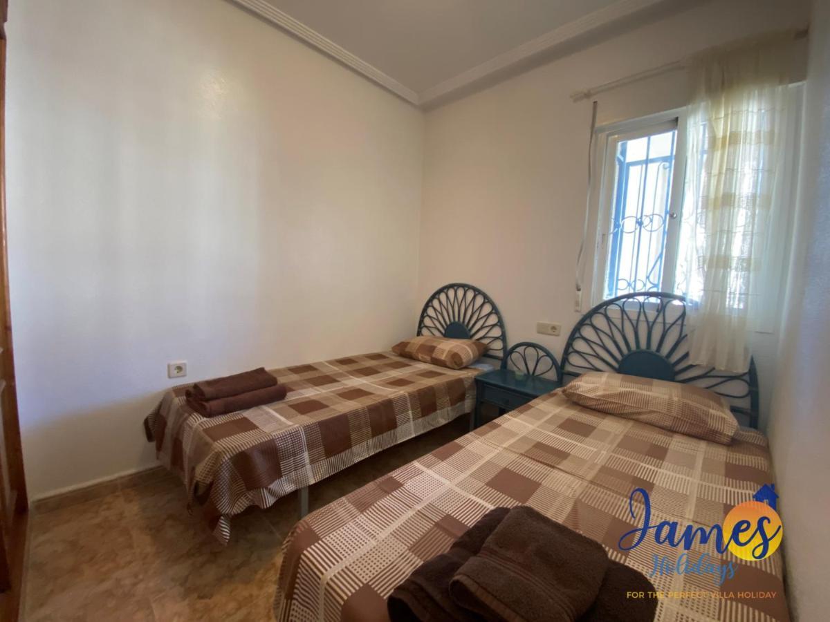 La Cinuelica, R1 1St Floor Apartment Com Pool L180 Торевиеха Екстериор снимка