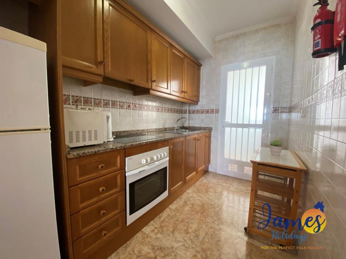 La Cinuelica, R1 1St Floor Apartment Com Pool L180 Торевиеха Екстериор снимка